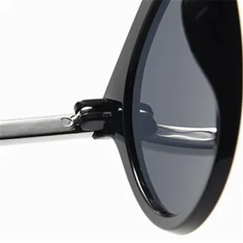 AKAgafas ir 2021. Classic Cat Eye Saulesbrilles Sieviešu Konfektes Krāsu Vintage Brilles Āra Iepirkšanās Okeāna Objektīvs Oculos De Sol UV400